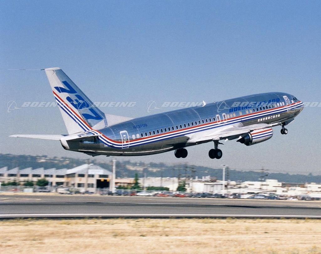 波音737-400