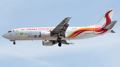 波音737-400