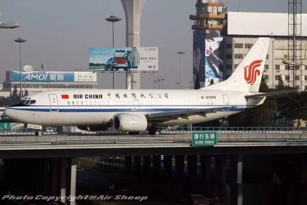 波音737-300